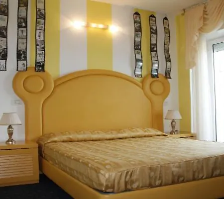 San Salvador 3* ベラーリア・イジェア・マリーナ