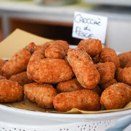 San Salvador בלריה-איגאה מרינה