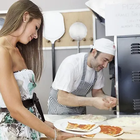 ホテル San Salvador ベラーリア・イジェア・マリーナ