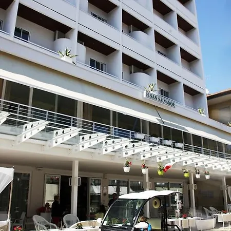 San Salvador ホテル