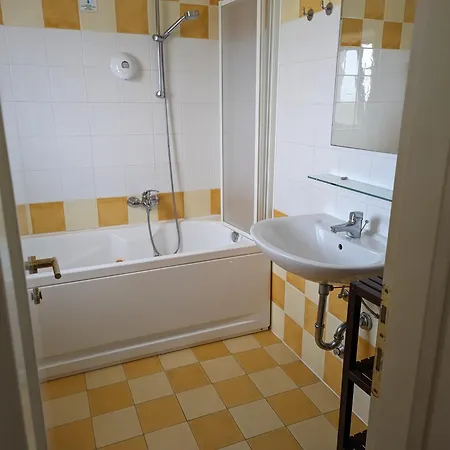 Hotel San Salvador 3*